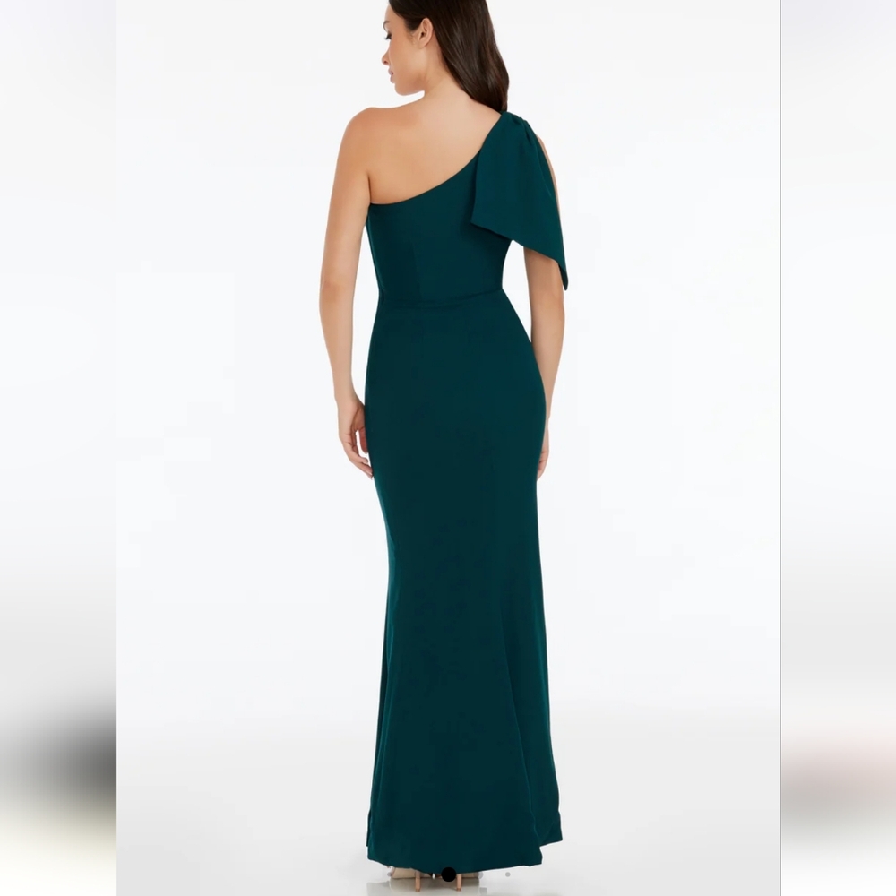 Dress The Population Georgina One Shoulder Gown Pine Green - Picture 3 of 14